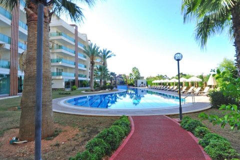 آپارتمان در  Alanya ، امارات متحده عربی 3 خوابه ، 240 متر مربع.  شماره 183822 - 2