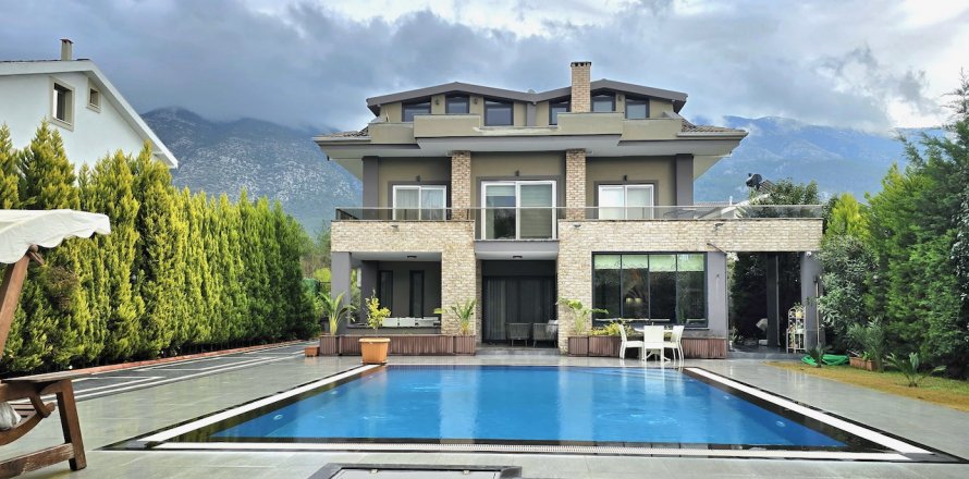 6+1 Villa  i Ovacik, Mugla, Tyrkiet Nr. 194311