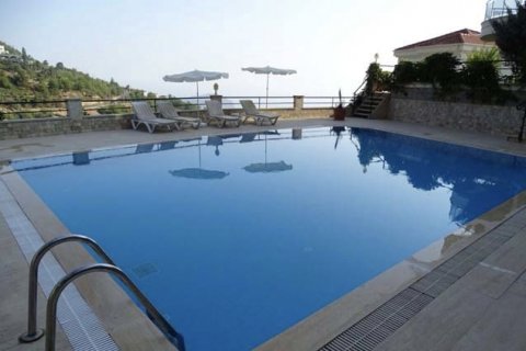 Продажа квартиры  в Тепе, Аланье, Анталье, Турция 2+1, 115м2, №191368 – фото 1