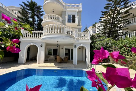 4+1 Villa  i Alanya, Antalya, Turkiet Nr. 191578 - 2