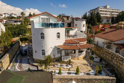 Продажа виллы  в Тюрклере, Аланье, Анталье, Турция 4+2, 250м2, №206696 – фото 1