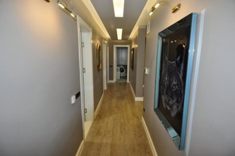 آپارتمان در  Alanya ، امارات متحده عربی 3 خوابه ، 240 متر مربع.  شماره 183822 - 6