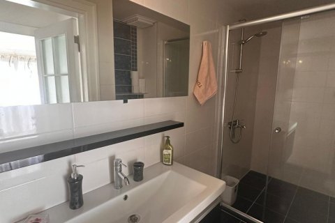 3+1 Takvåning  i Alanya, Antalya, Turkiet Nr. 192167 - 9