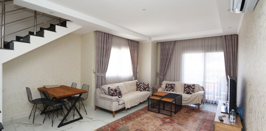Daire  2+1  Alanya, Antalya, Türkiye №211366