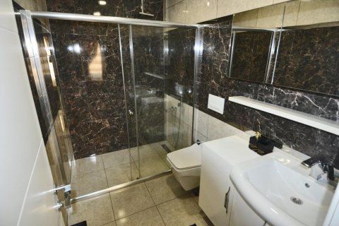 آپارتمان در  Alanya ، امارات متحده عربی 3 خوابه ، 240 متر مربع.  شماره 183822 - 22