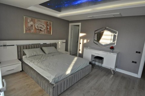 آپارتمان در  Alanya ، امارات متحده عربی 3 خوابه ، 240 متر مربع.  شماره 183822 - 19