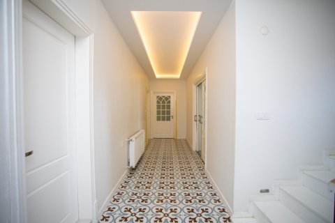 6+1 Villa i Izmir, Tyrkiet Nr. 188863 - 18