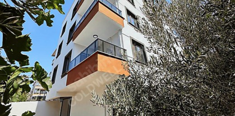 3+1 Apartment  in Manisa, Turkey No. 186628