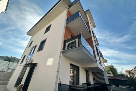 2+1 Takvåning  i Fethiye, Mugla, Turkiet Nr. 192740 - 2