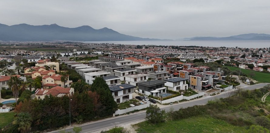 5+1 Villa i Kusadasi, Aydin, Tyrkiet Nr. 189714