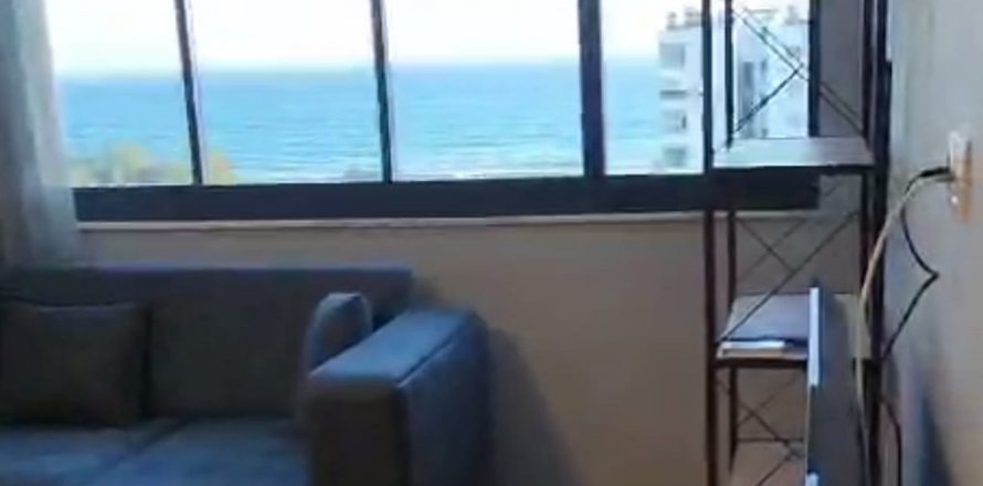 2+1 Apartment  in Mersin, Turkey No. 191728