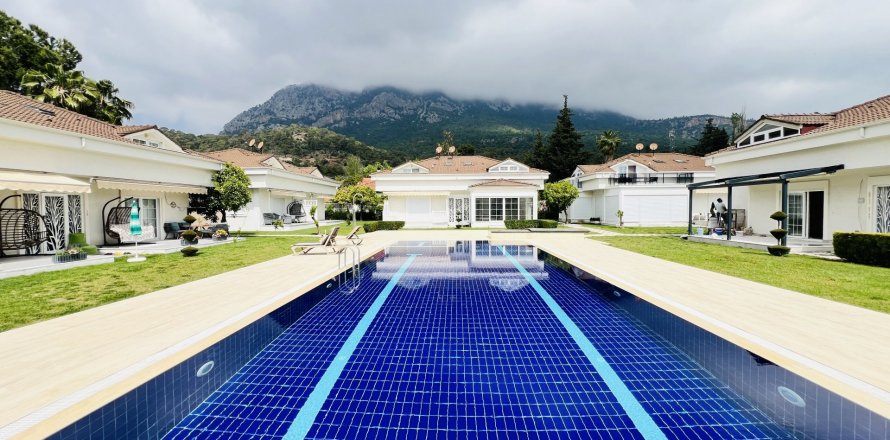 Villa  2+1  Kemer, Antalya, Türkiye №191418
