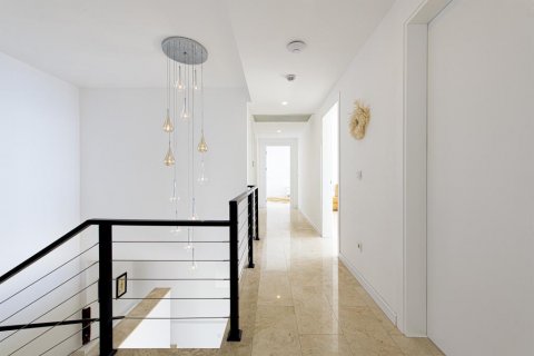 Villa for sale  in Fethiye, Mugla, Turkey, 6 bedrooms, 590m2, No. 193874 – photo 17