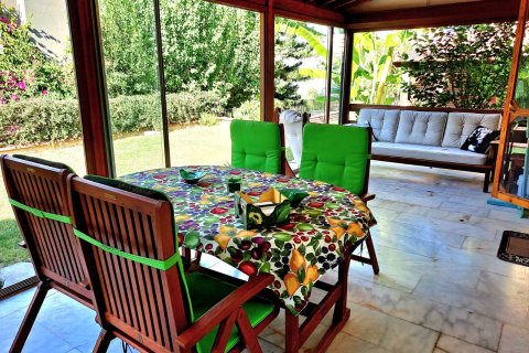 3+1 Villa  in Cesme, Izmir, Türkei Nr. 206602 - 14