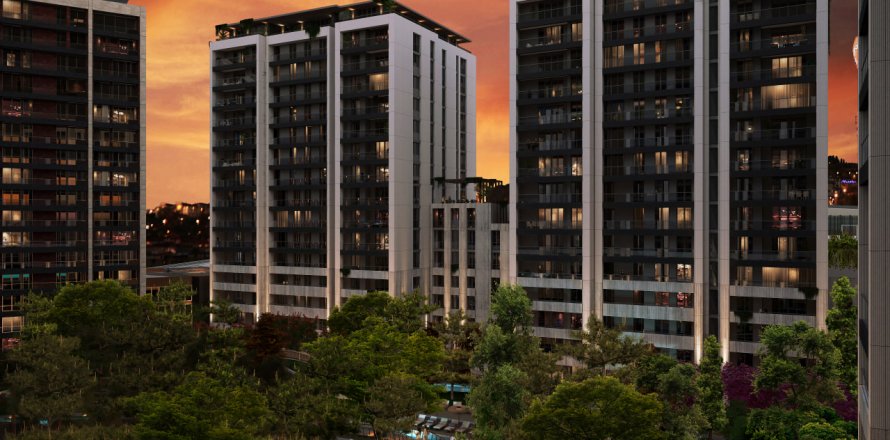 3+1 Apartment  in Üsküdar, Istanbul, Turkey No. 192440