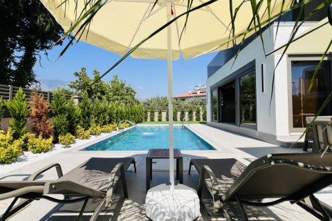 Продажа виллы  в Кемере, Анталье, Турция 4+1, 220м2, №194211 – фото 1