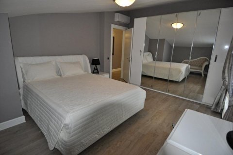 آپارتمان در  Alanya ، امارات متحده عربی 3 خوابه ، 240 متر مربع.  شماره 183822 - 17