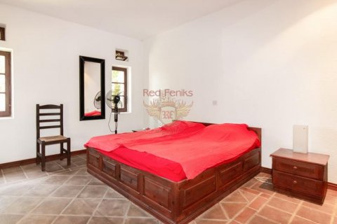 Продажа виллы  в Гирне, Северный Кипр 4+1, 300м2, №187889 – фото 22