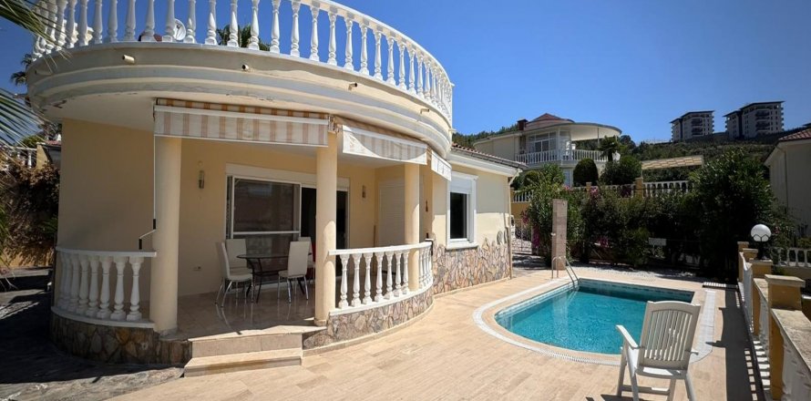 Квартира  3-х ком. в Аланье, Анталья, Турция №193194