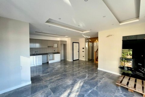 Продажа квартиры  в Аланье, Анталье, Турция 3 комн., 110м2, №193829 – фото 2