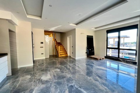 Продажа квартиры  в Аланье, Анталье, Турция 3 комн., 110м2, №193829 – фото 1