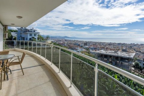 Продажа квартиры  в Аланье, Анталье, Турция 5 комн., 210м2, №193827 – фото 2