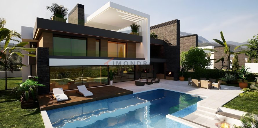 6+1 Villa  i  Nr. 184075