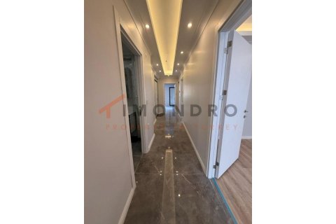 Продажа квартиры  в Авджылар, Стамбуле, Турция 2+1, 110м2, №185533 – фото 9