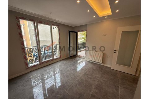 Продажа квартиры  в Авджылар, Стамбуле, Турция 2+1, 110м2, №185533 – фото 1