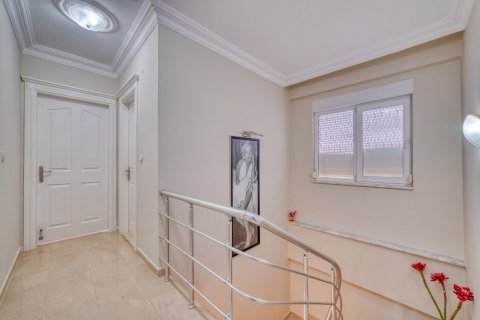 Продажа квартиры  в Айвансарае, Стамбуле, Турция 4 комн., 170м2, №192275 – фото 15