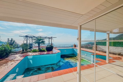 Продажа квартиры  в Аланье, Анталье, Турция 5 комн., 270м2, №192283 – фото 29