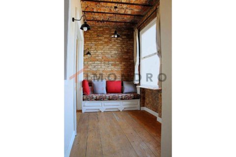 آپارتمان در Beyoglu،  Istanbul ، امارات متحده عربی 1 خوابه ، 65 متر مربع.  شماره 188349 - 2