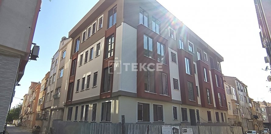 4+1 Apartment  in Istanbul, Turkey No. 183787