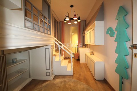 Продажа квартиры  в Бююкчекмедже, Стамбуле, Турция 2+1, 105м2, №183788 – фото 15