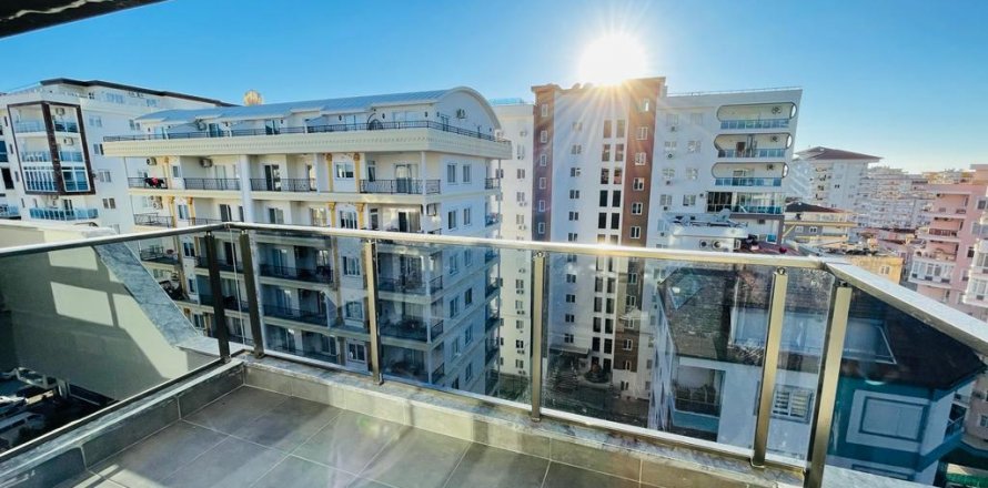 Lejlighed i Mahmutlar, Antalya, Tyrkiet Nr. 194319