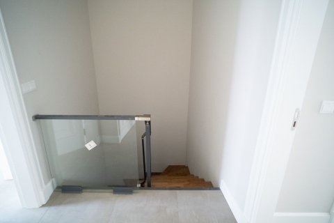 آپارتمان در  Girne ، ترکیه 230 متر مربع.  شماره 210763 - 13