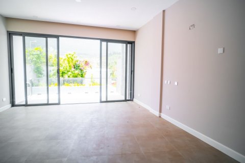 آپارتمان در  Girne ، ترکیه 230 متر مربع.  شماره 210763 - 16