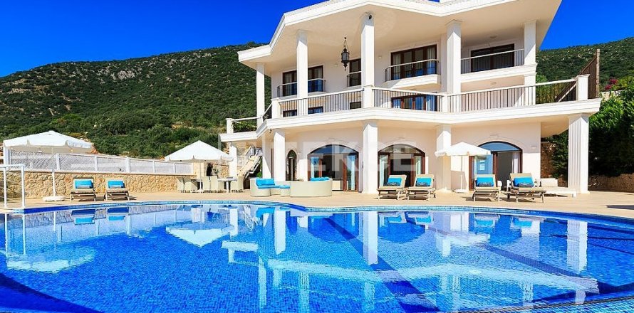 Вилла  5+1 в Каше, Анталья, Турция №191279