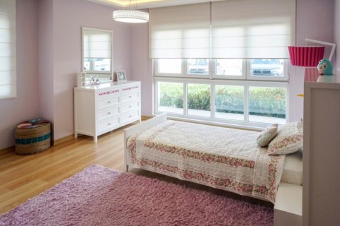 Продажа квартиры  в Стамбуле, Турция 4 комн., 138м2, №186342 – фото 16