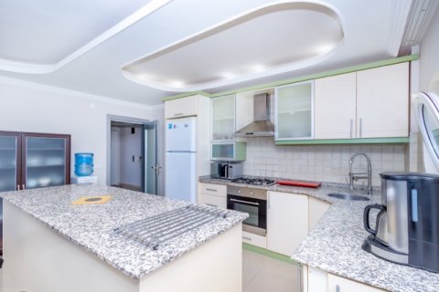 Продажа квартиры  в Анталье, Турция 2+1, 120м2, №184737 – фото 15