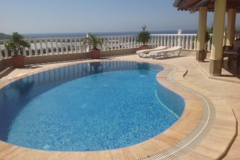 Продажа виллы  в Демирташе, Аланье, Анталье, Турция 4 комн., 180м2, №191434 – фото 19