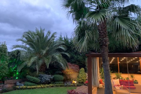 ویلا در  Istanbul ، ترکیه 7 خوابه ، 1200 متر مربع.  شماره 189321 - 18