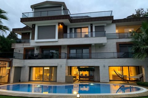 ویلا در  Istanbul ، ترکیه 7 خوابه ، 1200 متر مربع.  شماره 189321 - 19