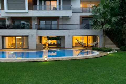 ویلا در  Istanbul ، ترکیه 7 خوابه ، 1200 متر مربع.  شماره 189321 - 15