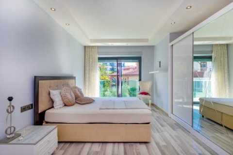 Продажа квартиры  в Анталье, Турция 3+1, 230м2, №184688 – фото 20