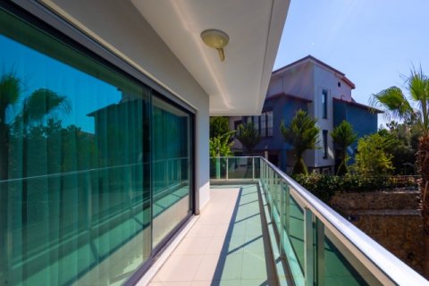 Продажа квартиры  в Анталье, Турция 3+1, 230м2, №184688 – фото 11