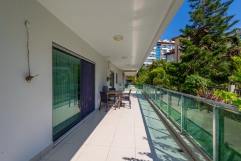 Продажа квартиры  в Анталье, Турция 3+1, 230м2, №184688 – фото 12