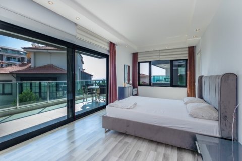 Продажа квартиры  в Анталье, Турция 3+1, 230м2, №184688 – фото 25