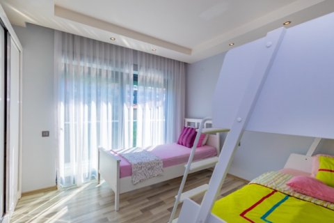 Продажа квартиры  в Анталье, Турция 3+1, 230м2, №184688 – фото 23