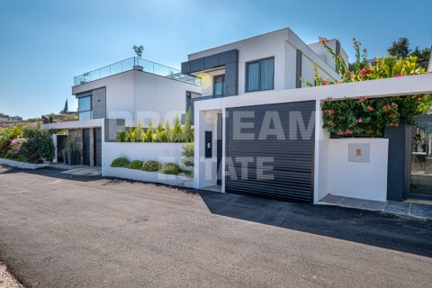 Продажа виллы  в Муратпаше, Анталье, Турция 5 комн., 300м2, №191910 – фото 2